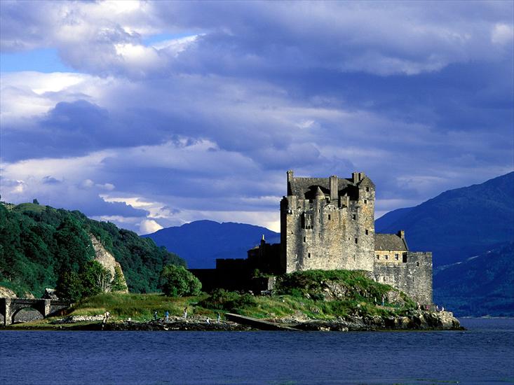 Zamki i kościoły - Eilean Donan Castle, Loch Duich, Scotland.jpg