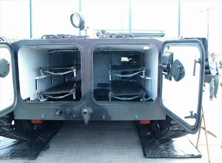 MT-LB - Przedział transportowy w wersji pojazdu ewakuacji medycznej Lotos  MTLB-Lotos_Pict0148.jpg
